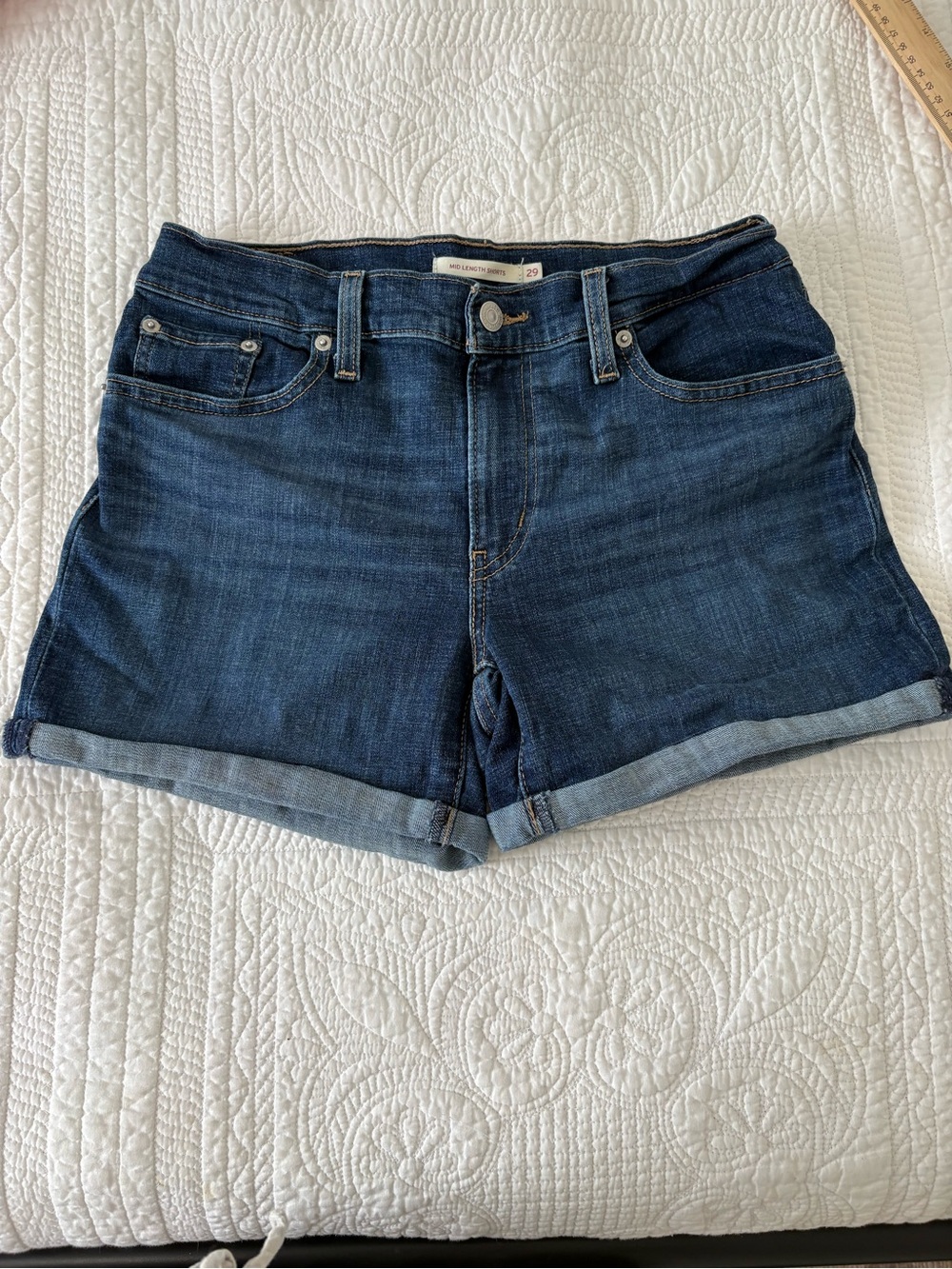 Levi’s Mid Length Denim Shorts - Size 29 - Blue